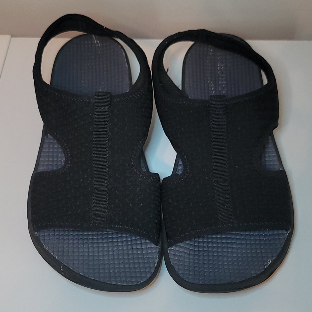 Esyamaste style black sandals